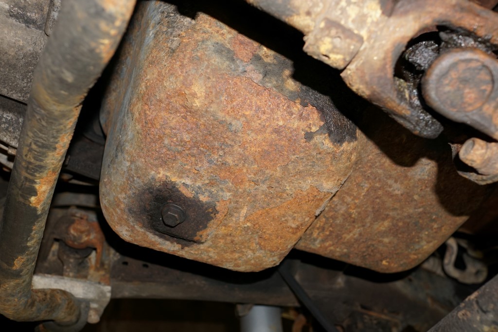 Toyota HZJ 78 - óxido en zona de rueda trasera